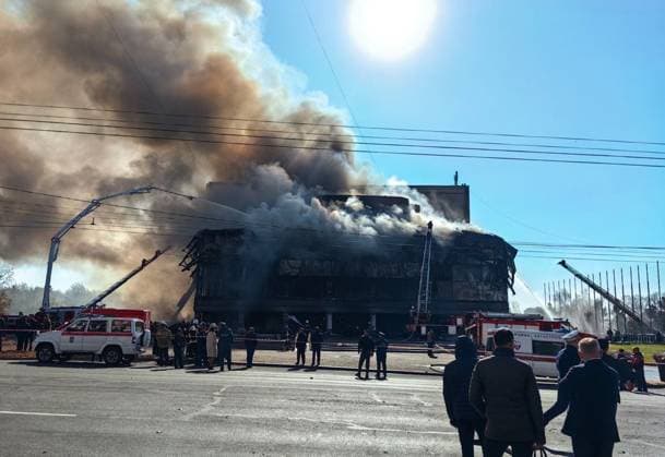 RUSSIA, KHABAROVSK - OCTOBER 3, 2024: First responders battle a fire broken out at the Khabarosvk Territory Music Theatre. Sergei Ivanov TASS  74626285