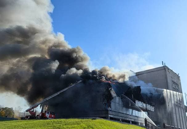 RUSSIA, KHABAROVSK - OCTOBER 3, 2024: First responders battle a fire broken out at the Khabarosvk Territory Music Theatre. Sergei Ivanov TASS  74626387