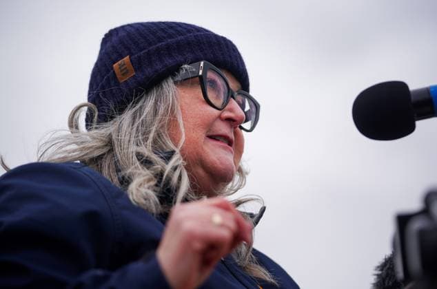 October 3, 2024, Regina, Sk, Canada: Saskatchewan Union of Nurses president Tracy Zambory speaks during a rally organized by Saskatchewan Union of Nurses outside of the Saskatchewan Legislative Building in Regina, on Thursday, October 3, 2024. Regina Canada  - ZUMAc35_ 20241003_zaf_c35_093 Copyright: xHeywoodxYux