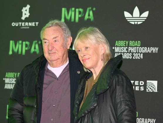 Guests arrive for Abbey Road Music Photography Abbey Road Music Photography 2024- Guests Arrival Featuring: Pink Floyd Drummer Nick Mason and wife Where: London, United Kingdom When: 03 Oct 2024 Credit: Laura Rose WENN London United Kingdom Copyright: xLauraxRose WENNx wenn40043375 Thepinkrosephotographyltdx wenn40043375