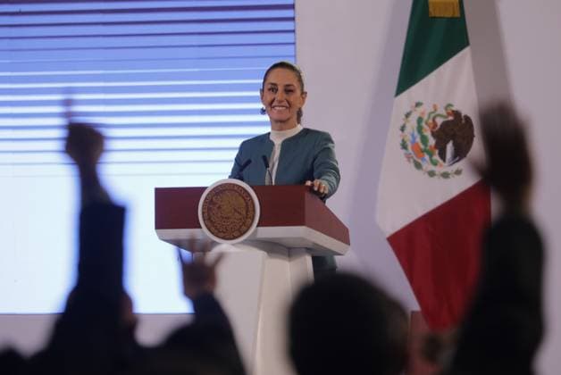 Claudia Sheinbaum Pardo, Mexico s first female president, speaking during a press conference, where she mentioned an upcoming meeting with the parents of the 43 normalistas of Ayotzinapa and the realization of a primer on equal pay for men and women at the National Palace. Mexico City Mexico - ZUMAe321 20241003_zia_e321_006 Copyright: xIanxRoblesx