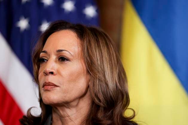 Harris Meets Zelenskyy in the VP™s Ceremonial Office US Vice President Kamala Harris during a meeting with Volodymyr Zelenskiy, Ukraine s president, not pictured, in the Vice President s Ceremonial Office in Washington, DC, US, on Thursday, Sept. 26, 2024. The US on Wednesday announced a new weapons package for Ukraine worth $375 million, including ammunition for rocket systems and artillery, as well as armored vehicles and anti-tank weapons. Credit: Ting Shen Pool via CNP AdMedia Washington District of Columbia United States of America EDITORIAL USE ONLY  Copyright: xx FTP_TTS22403_1-4985348 CNP AdMediax admphotostwo898451