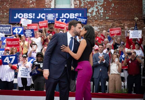 October 4, 2024, Rome, Georgia, USA: Republican vice-presidential candidate J.D. Vance with wife Usha at campaign rally in Rome, Georgia. Rome USA - ZUMAn03_ 20241004_zaf_n03_001 Copyright: xRobinxRaynex