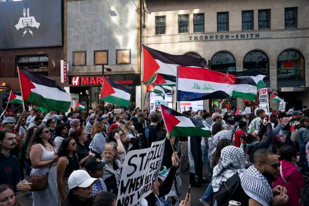 October 5, 2024, Toronto, On, Canada: People protest in support of Palestine in Toronto on Saturday, October 5, 2024. Toronto Canada  - ZUMAc35_ 20241005_zaf_c35_094 Copyright: xArlynxMcadoreyx