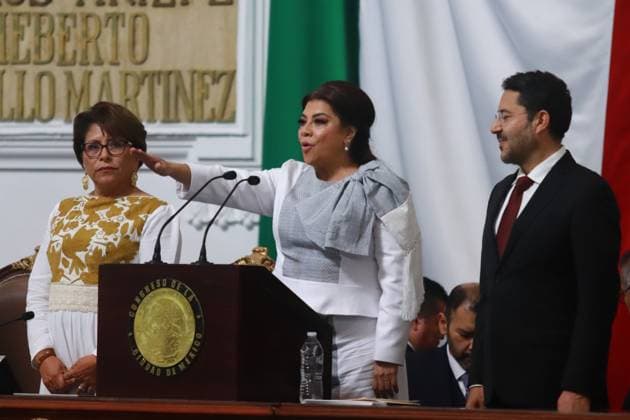 Outgoing Mexico City Head of Government MartoÂ­ Batres (R) is seen while Clara Brugada Molina, is sworn in as the new Mexico City Head of Government during the swearing-in ceremony at the Congress of Mexico City. on October 5, 2024 in Mexico City, Mexico. Mexico City Mexico - ZUMAe321 20241005_zia_e321_066 Copyright: xCarlosxSantiagox