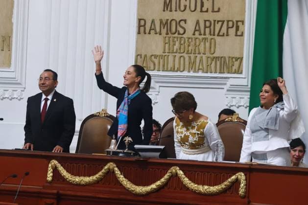First female MexicoÃ¢â‚¬â ¢s President Claudia Sheinbaum Pardo and incoming Mexico City Head of Government Clara Brugada Molina during the swearing-in ceremony at the Congress of Mexico City. on October 5, 2024 in Mexico City, Mexico. Mexico City Mexico - ZUMAe321 20241005_zia_e321_086 Copyright: xCarlosxSantiagox