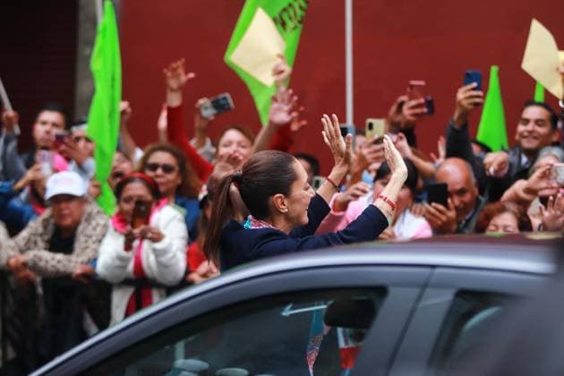 First female MexicoÃ¢â‚¬â ¢s Presiden Claudia Sheinbaum Pardo leaves after the Clara Brugada Molina sworn in ceremony as the new Mexico City Head of Government at the Congress of Mexico City. on October 5, 2024 in Mexico City, Mexico. Mexico City Mexico - ZUMAe321 20241005_zia_e321_089 Copyright: xCarlosxSantiagox