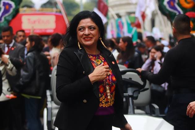 Alejandra Frausto, Mexico City s Secretary of Tourism, attends the Clara Brugada Molina swearing-in ceremony as Mexico City Head of Government at the Congress of Mexico City. on October 5, 2024 in Mexico City, Mexico. Mexico City Mexico - ZUMAe321 20241005_zia_e321_133 Copyright: xCarlosxSantiagox