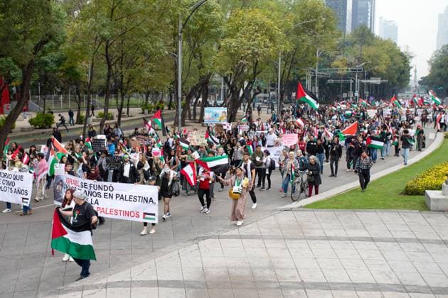 October 5, 2024, Mexico City, Mexico City, Mexico: Hundreds of pro-Palestinian supporters took to the streets of Mexico City to protest against the Israeli aggression a few days before the anniversary of the Hamas attack on Israelis. The march passed peacefully through the centre of the city. Mexico City Mexico - ZUMAl190 20241005_zip_l190_012 Copyright: xVaclavxLangx