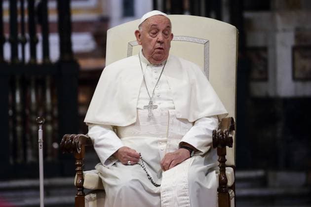 News Themen der Woche KW40 News Bilder des Tages October 6, 2024 - POPE FRANCIS leads rosary preyer for the peace in the world in Santa Maria Maggiore Basilica in Rome. EvandroInetti_via ZUMA Wire Rome Italy - ZUMAi15_ 20241006_zaf_i15_002 Copyright: xEvandroxInettix