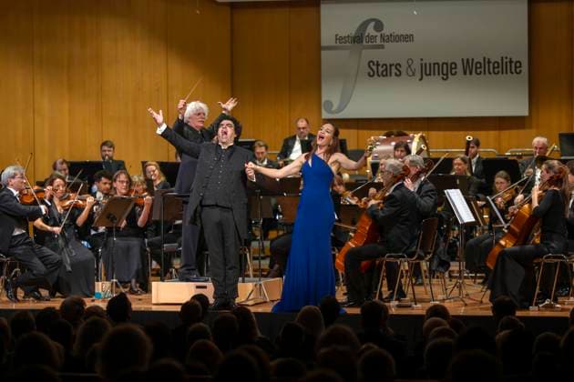 06 10 2024, International Classical Music Festival Festival of Nations 2024, concert in the Kurhaus with singer Rolando Villazon, tenor, Guerassim Voronkov, conductor of the Baden Baden Philharmonic Orchestra and Kate Lindsey, soprano re 06 10 2024, Bad Wörishofen Classical Music Festival 06 10 2024, Bad Wörishofen Classical Music Festival