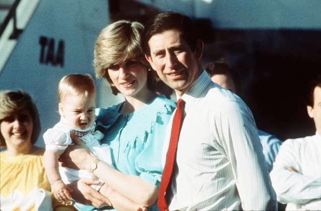 Prince Charles Retro Prince Charles, Prince of Wales with Diana, Princess of Wales arriving with baby Prince William in Alice Springs, Australia in April 1983., Credit:Anwar Hussein Avalon Australia  Copyright: xAnwarxHusseinx xAvalonx 0542512484