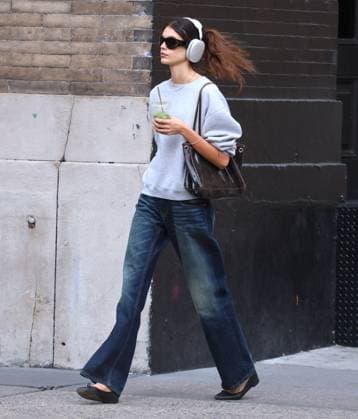 Kaia Gerber Out - NYC Model Kaia Gerber is walking with style on the street in Soho, New York on October 7, 2024. Photo by Dylan Travis ABACAPRESS.COM New York City NY United States  Copyright: xDylanxTravis ABACAx
