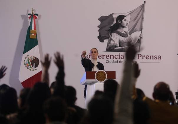 News Bilder des Tages Mexico s first female president, Claudia Sheinbaum Pardo, speaks during an briefing conference, where she presented the National Security Strategy, at the National Palace. on October 8, 2024 in Mexico City, Mexico. Mexico City Mexico - ZUMAe321 20241008_zia_e321_001 Copyright: xIanxRoblesx