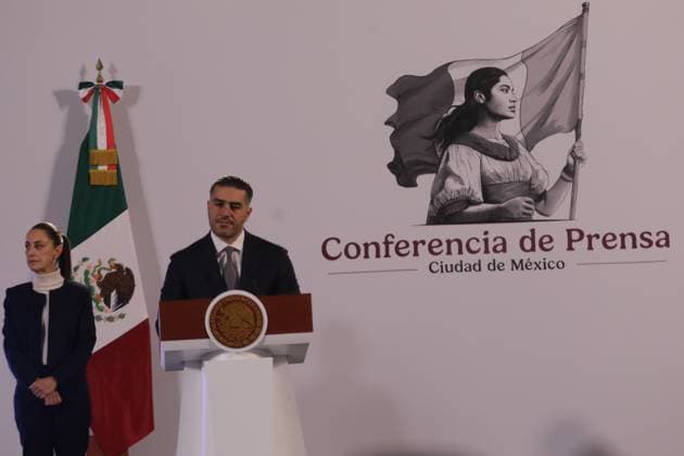 Mexico s first female president, Claudia Sheinbaum Pardo, is seen behind while Omar GarcoÂ­a Harfuch, Secretary of Security and Citizen Protection speaking during an briefing conference, where presented the National Security Strategy, at the National Palace. on October 8, 2024 in Mexico City, Mexico. Mexico City Mexico - ZUMAe321 20241008_zia_e321_015 Copyright: xIanxRoblesx