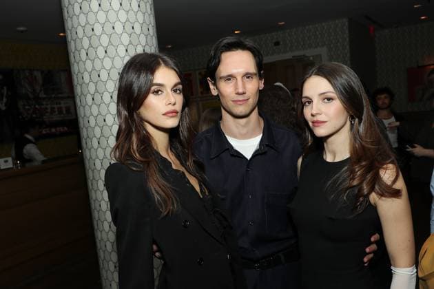 New York Tastemaker Screening And Reception Of Saturday Night At The Crosby Street Hotel Featuring: Kaia Gerber, Cory Michael Smith and Ella Hunt Where: New York, New York, United States When: 08 Oct 2024 Credit: Marion Curtis Starpix for Columbia Pictures INSTARimages EDITORIAL USE ONLY. NOT FOR USE BY NEWSPAPERS BASED IN THE UK. Copyright: xMarionxCurtrisx xStarpixxforxColumbiaxPicturesx instar54208006