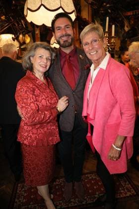 08 10 2024, Marchfelderhof Deutsch Wagram, Awarding of the Golden Johann Strauss 2024, traditional award ceremony by the Johann Strauss Society Vienna in the picture Christine Zach, Clemens Unterreiner, Trixi Schuba, Awarding of the Golden Johann Strauss 2024
