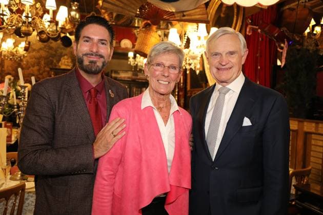 08 10 2024, Marchfelderhof Deutsch Wagram, Award of the Golden Johann Strauss 2024, traditional award ceremony by the Johann Strauss Society Vienna, pictured Clemens Unterreiner, Trixi Schuba, Thomas Schäfer Elmayer, Award of the Golden Johann Strauss 2024