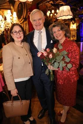 08 10 2024, Marchfelderhof Deutsch Wagram, Awarding of the Golden Johann Strauss 2024, traditional award ceremony by the Johann Strauss Society Vienna in the picture Karin Veitl, Thomas Schäfer Elmayer, Christine Zach, Awarding of the Golden Johann Strauss 2024