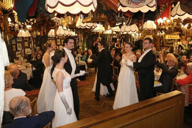 08 10 2024, Marchfelderhof Deutsch Wagram, Award of the Golden Johann Strauss 2024, traditional award ceremony by the Johann Strauss Society Vienna in the picture Mood and overview, Debutants, Award of the Golden Johann Strauss 2024