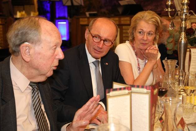 08 10 2024, Marchfelderhof Deutsch Wagram, presentation of the Golden Johann Strauss 2024, traditional award ceremony by the Johann Strauss Society Vienna in the picture Othmar Karas, with wife, Christa Karas Waldheim, presentation of the Golden Johann Strauss 2024