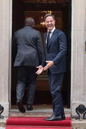 Bilder des Jahres 2024, News 10 Oktober News Themen der Woche KW41 . 10 10 2024. London, United Kingdom. Starmer Greets Volodymyr Zelenskyy & Mark Rutte. UK PM Kier Starmer greets Ukrainian President Volodymyr Zelenskyy & NATO Secretary General, Mark Rutte, to Downing Street.  xMartynxWheatleyx xi-Imagesx IIM-25531-0022