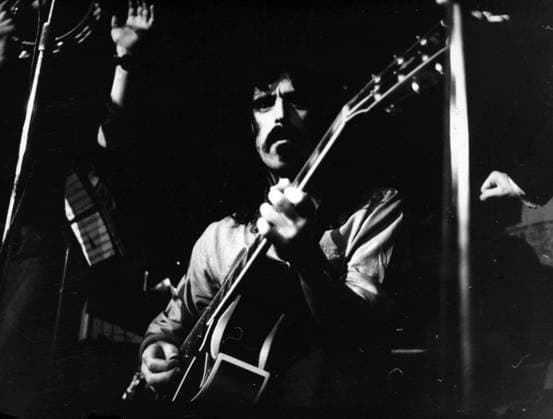 Frank Zappa i popgruppen Mothers of Ivention pa AF i Lund 1963 Francis Vincent Zappa Frank Zappa Musiker USA Scen 1967 Mothers of Ivention Orkester USA sp_sw x2503x *** Frank Zappa in the pop group Mothers of Ivention at AF in Lund 1963 Francis Vincent Zappa Frank Zappa Musician USA Stage 1967 Mothers of Ivention Orchestra USA sp sw x2503x  Copyright: xOlaxSvenssonx xSydsvenskanx xIBLxBildbyrax