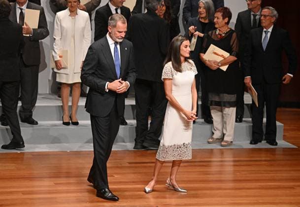 Presentation of the National Culture Awards 2022 and 2023 The King Felipe and Queen Letizia preside over the presentation of the National Culture Awards 2022 and 2023 at the National Museum of Art Reina Sofia, on October 10, 2024, in Madrid Spain These awards express the recognition of society for the contribution to the enrichment of the Cultural Heritage of Spain PREMIOS GENTE José Madrid Madrid Madrid Spain  Copyright: xJosÃ xOlivax 6269191
