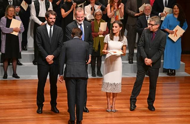 Presentation of the National Culture Awards 2022 and 2023 The King and Queen of Spain, Don Felipe and Dona Letizia, present the National Bullfighting Award 2023 to Julián López Escobar El Juli at the gala presentation of the National Culture Awards 2022 and 2023 at the National Museum of Art Reina Sofía accompanied by the Minister of Culture, Ernest Urtasun, on October 10, 2024, in Madrid Spain These awards express the recognition of the society for the contribution to the enrichment of the Cultural Heritage of Spain PREMIOS GENTE José Madrid Madrid Madrid Spain  Copyright: xJosÃ xOlivax 6269229