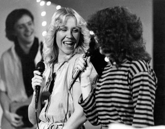 STOCKHOLM 19801126. Swedish pop group ABBA is rehearsing for the West-German TV program Show Express . Agnetha Faltskog, left, sings with Anni-Frid Lyngstad. ABBA has recently been threatened by kidnappers, therefore the program will be recorded in Sweden. STOCKHOLM SWEDEN sp_sw x5600x *** STOCKHOLM 19801126 Swedish pop group ABBA is rehearsing for the West German TV program Show Express Agnetha Faltskog, left, sings with Anni Frid Lyngstad ABBA has recently been threatened by kidnappers, therefore the program will be recorded in Sweden STOCKHOLM SWEDEN sp sw x5600x  Copyright: xKENNETHxTHORENx xSVTx x ABBA