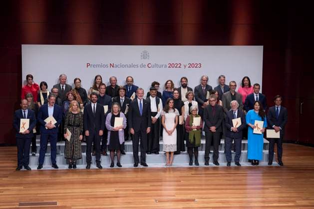 10-10-2024 Madrid Queen Letizia and King Felipe attend the award ceremony of the 2022 and 2023 national culture awards at the Museo Nacional de Arte in Madrid. With Bullfighter Julian Lopez el Juli No Spain Â  Copyright: xPPEx