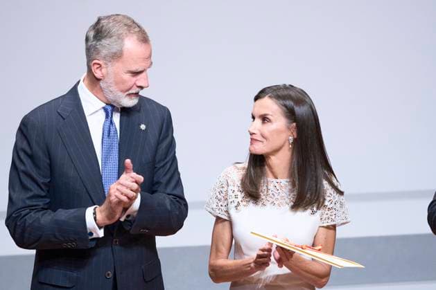 10-10-2024 Madrid Queen Letizia and King Felipe attend the award ceremony of the 2022 and 2023 national culture awards at the Museo Nacional de Arte in Madrid. No Spain Â  Copyright: xPPEx
