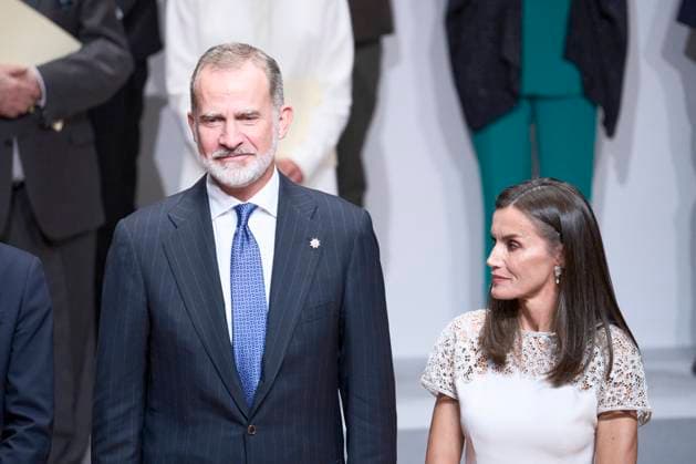 10-10-2024 Madrid Queen Letizia and King Felipe attend the award ceremony of the 2022 and 2023 national culture awards at the Museo Nacional de Arte in Madrid. No Spain Â  Copyright: xPPEx