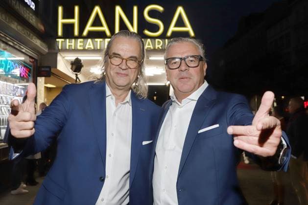 Bilder des Jahres 2024, Entertainment 10 Oktober Entertainment Themen der Woche KW41 Premiere Hansa Theater Hamburg Ulrich Waller , Thomas Collien, Premiere Hansa Theater Hamburg, 10.10.2024 *** Premiere Hansa Theater Hamburg Ulrich Waller , Thomas Collien, Premiere Hansa Theater Hamburg, 10 10 2024 Copyright: xEventpressxBecherx