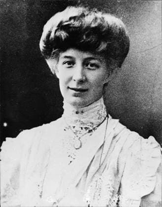 Anna Ida Broström Ann-Ida , skeppsredarfru Sverige, gift med Dan Broström. Privat. (alt. tidigare bild: Anna Ida Mark). Okänt fotodatum. Odaterad bild. 1920-01-01 (c) Aftonbladet IBL Bildbyra * * * EXPRESSEN OUT * * * AFTONBLADET 5600 Sverige svenska kändisar x2512x *** Anna Ida Broström Ann Ida , shipowners wife Sweden, married to Dan Broström Private or earlier photo Anna Ida Mark Unknown photo date Undated photo 1920 01 01 c Aftonbladet IBL Bildbyra EXPRESSEN OUT AFTONBLADET 5600 Sweden Swedish celebrities x2512x  Copyright: xAftonbladet TTx