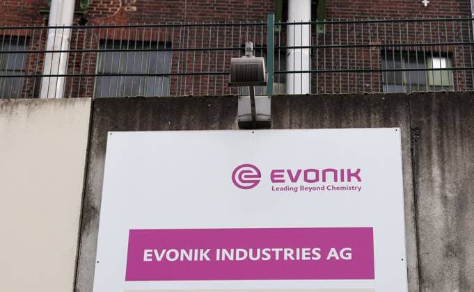 12.10.2024, Deutschland, NRW, Chemiekonzerne, Infolge einer Umstrukturierung bei Evonik Industries werden hunderte Arbeitsplätze wegfallen, wie hier in Witten im Ruhrgebiet, Deutschland *** 12 10 2024, Germany, NRW, Chemical companies, Hundreds of jobs will be lost as a result of restructuring at Evonik Industries, like here in Witten in the Ruhr region, Germany Copyright: xD.xKerlekin SnowfieldxPhotographyx SF121024EvonikD