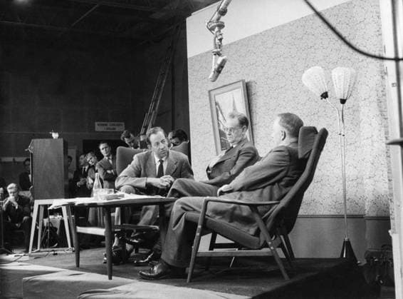 Orig. caption... Vigil on TV on 16 9-56 Bengt Feldreich interviews Erlander and Hedlund Note. Farmers Union Party Leaders State Ministers Politicians Floor Lamps Props Studios Recordings Program Manager Published in Etermediernas book Kampen om Monopolet p.167 CD177 Published in Sveriges Radio s yearbook 1957 p.123 persons: BENGT FELDREICH;GUNNAR HEDLUND;TAGE ERLANDER sites: STOCKHOLM;SWEDINER sp_sw x5600x *** Orig caption Vigil on TV on 16 9 56 Bengt Feldreich interviews Erlander and Hedlund Note Farmers Union Party Leaders State Ministers Politicians Floor Lamps Props Studios Recordings Program Manager Published in Etermediernas book Kampen om Monopolet p 167 CD177 Published in Sveriges Radio s yearbook 1957 p 123 persons BENGT FELDREI  Copyright: xULFxSTRAHLExUSx ELECTION WATCH 1956