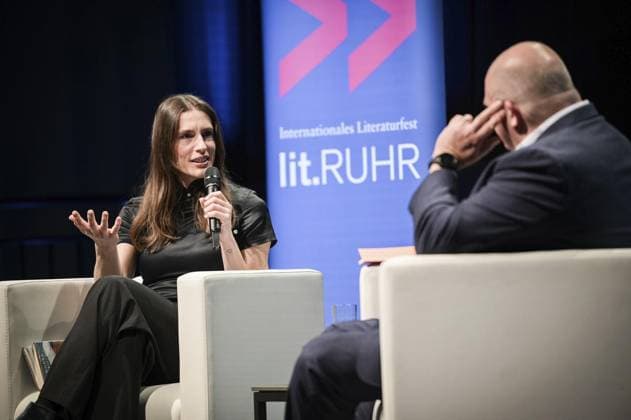 Entertainment Themen der Woche KW41 Entertainment Bilder des Tages lit.Ruhr in Essen, Andrea Petkovic lit.Ruhr 2024 - Andrea PetkoviÄ‡ ** NUR FÜR REDAKTIONELLE ZWECKE ** EDITORIAL USE ONLY **<p>Die ehemalige Tennisspielerin Andrea PetkoviÄ‡ am Samstag, 12. Oktober 2024 beim Literaturfestival lit.RUHR auf Zeche Zollverein in Essen. Deutschland NRW Essen Copyright: SocratesxTassos *** lit Ruhr 2024 Andrea PetkoviÄ‡ FOR EDITORIAL PURPOSES ONLY EDITORIAL USE ONLY p Former tennis player Andrea PetkoviÄ‡ on Saturday, October 12, 2024 at the lit RUHR literature festival at Zeche Zollverein in Essen Germany NRW Essen Copyright SocratesxTassos Copyright: SocratesxTassos doc7xl0krce3o8kt49l18o ,EDITORIAL USE ONLY