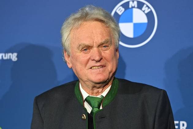 Sepp MAIER single image,cropped single motif,portrait,portrait,portrait Bavarian Sports Award 2024 in the BMW Welt, Red Carpet,Red Carpet on 12 10 2024