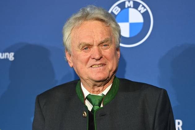 Sepp MAIER single image,cropped single motif,portrait,portrait,portrait Bavarian Sports Award 2024 in the BMW Welt, Red Carpet,Red Carpet on 12 10 2024
