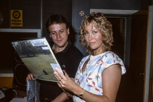 ARCHIVE 19830608. Kjell Dabrowski, TV producer, and Agnetha Fältskog, singer, member of the pop group ABBA. Sweden sp_sw x5600x *** ARCHIVE 19830608 Kjell Dabrowski, TV producer, and Agnetha Fältskog, singer, member of the pop group ABBA Sweden sp sw x5600x  Copyright: xBo-AjexMellin SVTx DABROWSKI FIELD FOREST