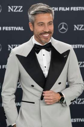 Max Loong at the award ceremony at the 20 Zurich Film Festival 2024 at Zurich Opera House, 12 10 2024 Foto:xA.xRaemyx xFuturexImagex award_night_4019