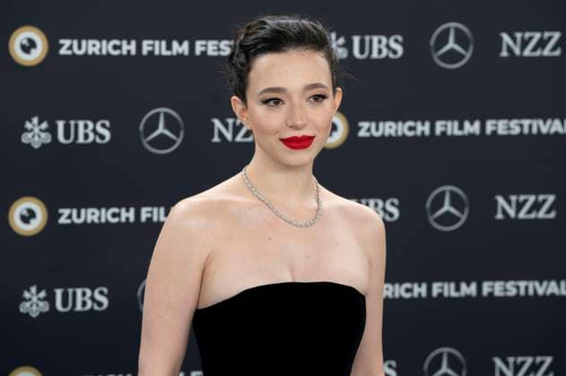 Vivienne Oesch at the award ceremony at the 20 Zurich Film Festival 2024 at Zurich Opera House, 12 10 2024 Foto:xA.xRaemyx xFuturexImagex award_night_4053