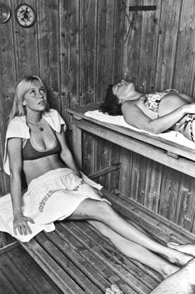 SWEDENV 1975-06-27 * For Your Files* Abba singers Agnetha Faltskog and Anni-Frid Lyngstad are seen relaxing in a sauna i Ramshyttan, Sweden, June 27, 1975 during a concert tour in Sweden. Ludvika Sverige ttexport x2x *** SWEDENV 1975 06 27 For Your Files Abba singers Agnetha Faltskog and Anni Frid Lyngstad are seen relaxing in a sauna in Ramshyttan, Sweden, June 27, 1975 during a concert tour in Sweden Ludvika Sverige ttexport x2x  Copyright: xStaffanxAmquistx xTTx x ABBA