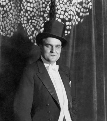 1920s. Orig. caption... ERNST ROLF Note. E Rolf, 1891-1932, singer and revueman Publ in RiR 3 61 and 23 63 Frack CD161 persons: Ernst Rolf sites: SWEDEN Sweden sp_sw x5600x *** 1920s Orig caption ERNST ROLF Note E Rolf, 1891 1932, singer and revueman Publ in RiR 3 61 and 23 63 Frack CD161 persons Ernst Rolf sites SWEDEN Sweden sp sw x5600x  Copyright: xXxXxXx ERNST ROLF