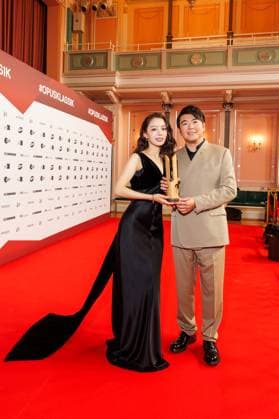 Award Opus Klassik 2024 Gina Alice Redlinger and Lang Lang at the presentation of the Opus Klassik Award 2024 at the Konzerthaus Berlin on 13 10 2024 in Berlin Copyright: xEventpressxKochanx