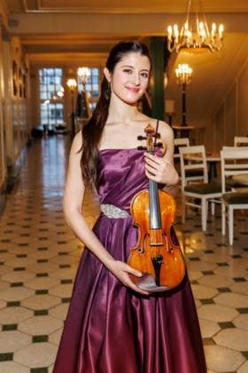 Award Opus Klassik 2024 Maria Duenas Fernandez at the presentation of the Opus Klassik Award 2024 at the Konzerthaus Berlin on 13 10 2024 in Berlin Copyright: xEventpressxKochanx