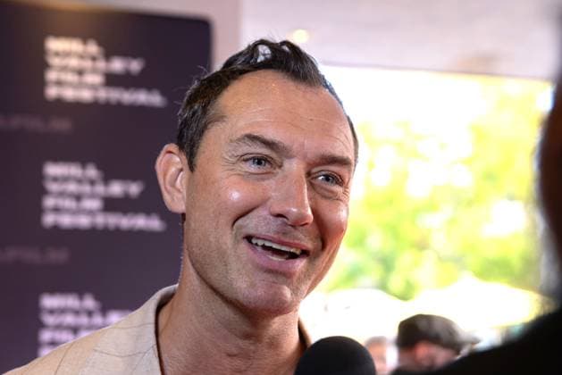 October 13, 2024, San Rafael, Ca, USA: Jude Law attends a special tribute and to receive the Mill Valley Film Festival Award at the 47th Mill Valley Film Festival at the Smith Rafael Film Center on October 13, 2024 in San Rafael, California. San Rafael USA - ZUMAs181 20241013_zea_s181_009 Copyright: xPicturexHappyxPhotosx