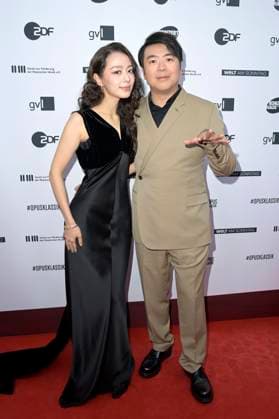 Gina Alice Redlinger and Lang Lang at the Opus Klassik 2024 award ceremony at the Konzerthaus am Gendarmenmarkt Berlin, 13 10 2024 Foto:xF.xKernx xFuturexImagex opus2024_4098