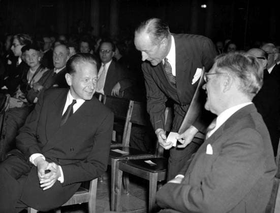 Stockholm 1954 03 13 UN Secretary-General Dag Hammarskjöld, left, spoke about the UNs program and reality to a large audience Here with Governor Per Westling and Foreign Minister Torsten UndÃ n Stockholm Sweden x12014x  Copyright: xSvD TTx HAMMARSKJÖLD-UNDEN